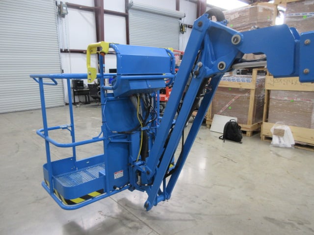New 2025 GENIE Z-34/22N Articulating Boom Lift