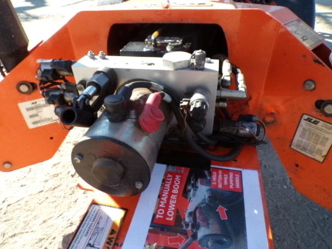 Used 2019 JLG T350 Towable Boom Lift, photo 9