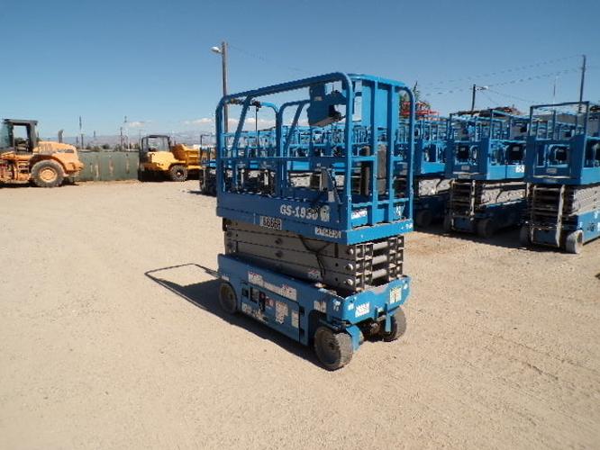 New 2019 GENIE GS-1930 Scissor Lift, photo 6