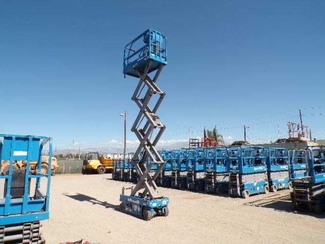 New 2019 GENIE GS-1930 Scissor Lift, photo 10