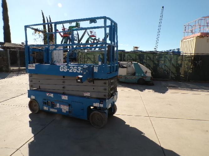 Used 2019 GENIE GS-2632 Scissor Lift, photo 6