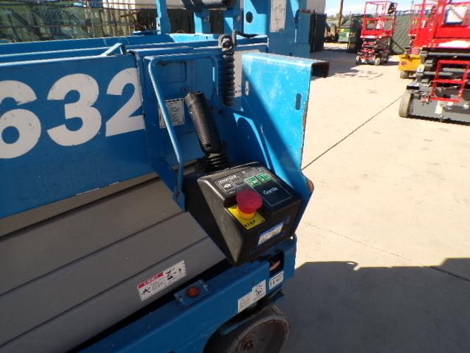 Used 2019 GENIE GS-2632 Scissor Lift, photo 9