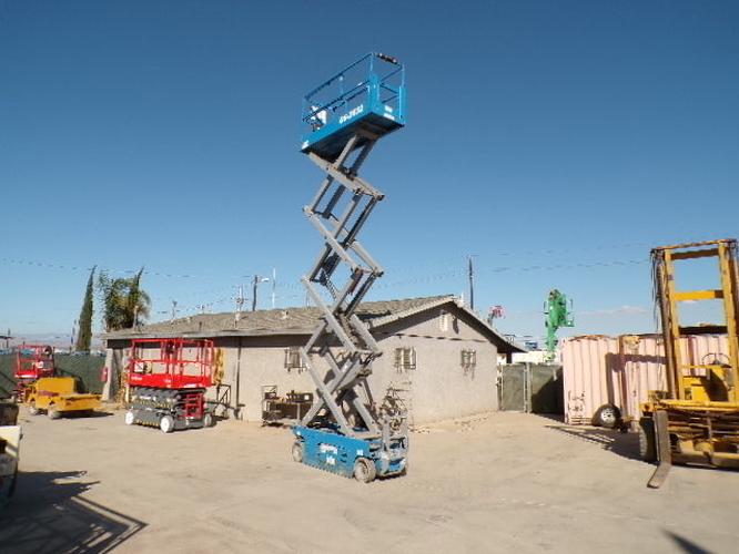 Used 2019 GENIE GS-2632 Scissor Lift, photo 11