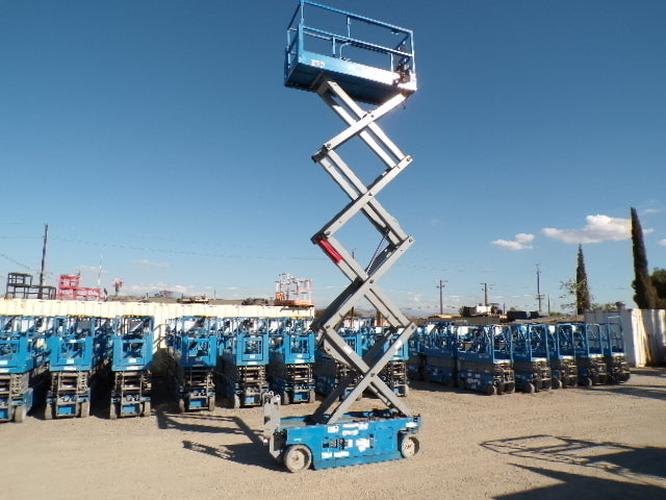 New 2019 GENIE GS-2632 Scissor Lift, photo 9