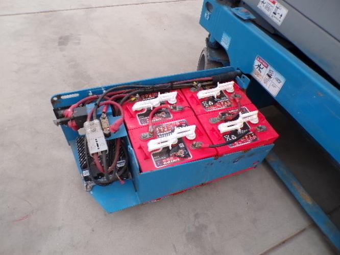 New 2019 GENIE GS-1930 Scissor Lift, photo 7