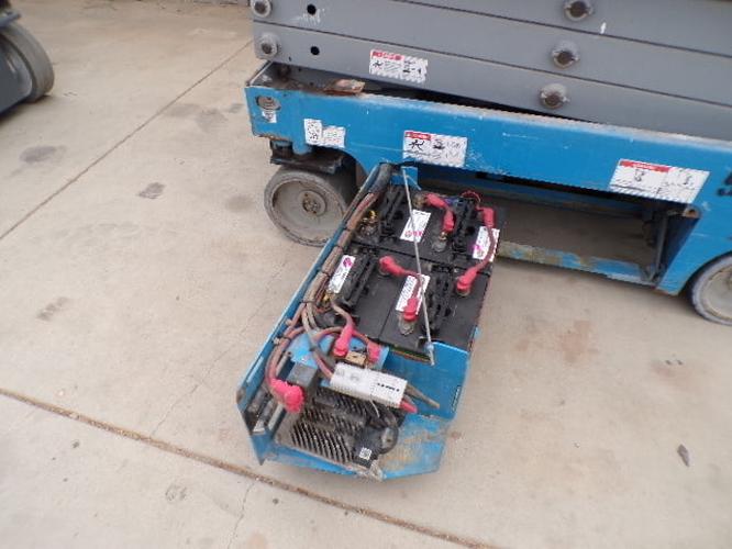 New 2019 GENIE GS-1930 Scissor Lift, photo 6