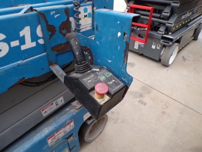 New 2019 GENIE GS-1930 Scissor Lift, photo 9