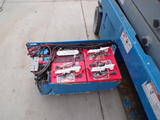 Used 2019 GENIE GS-2632 Scissor Lift, photo 8