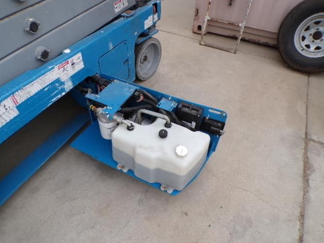 Used 2019 GENIE GS-2632 Scissor Lift, photo 9