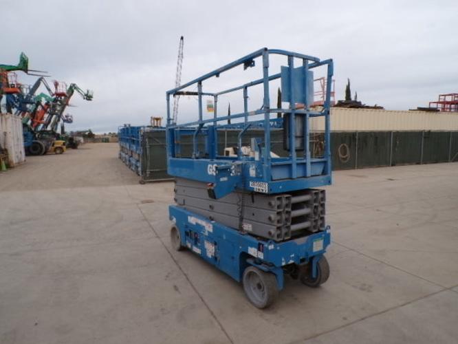 Used 2019 GENIE GS-2632 Scissor Lift, photo 6