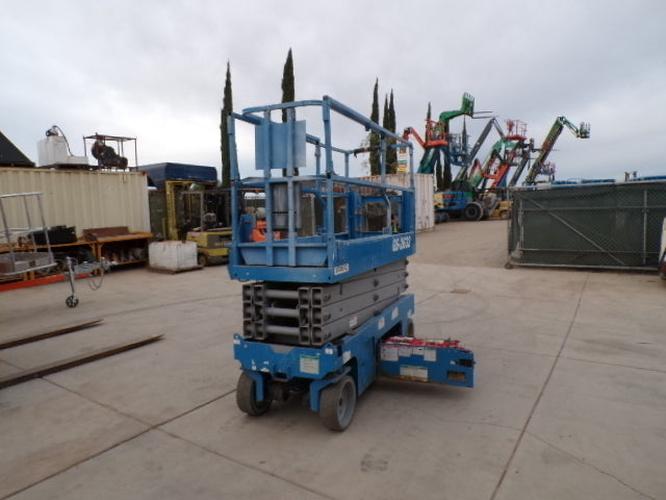 Used 2019 GENIE GS-2632 Scissor Lift, photo 5