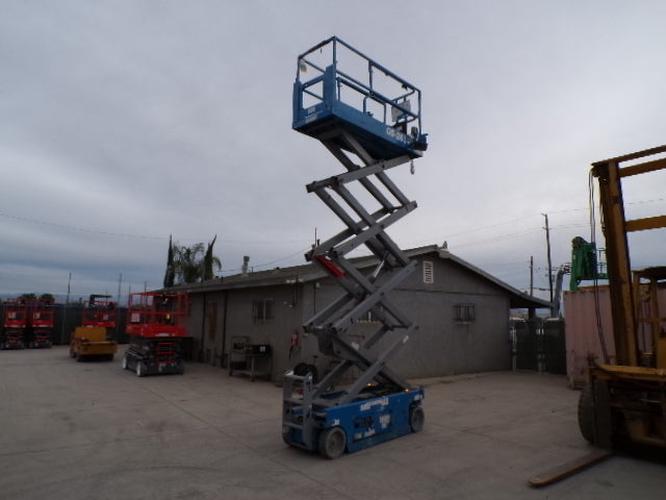 Used 2019 GENIE GS-2632 Scissor Lift, photo 13