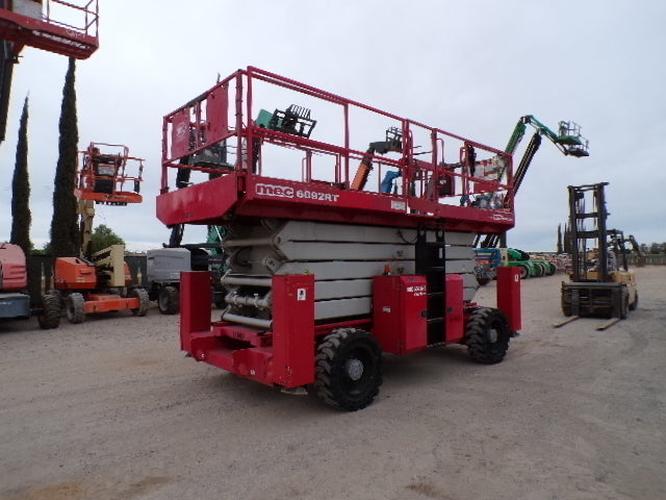 Used 2020 MEC 6092 RT Scissor Lift, photo 7