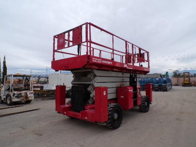 Used 2020 MEC 6092 RT Scissor Lift, photo 3