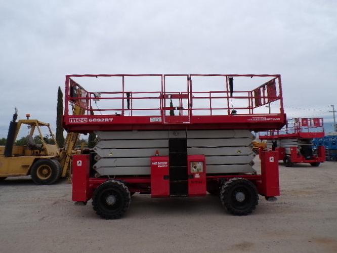 Used 2020 MEC 6092 RT Scissor Lift, photo 5