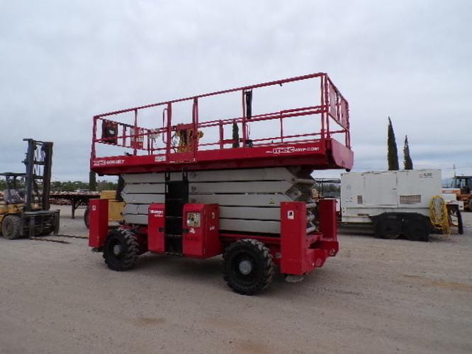 Used 2020 MEC 6092 RT Scissor Lift, photo 6