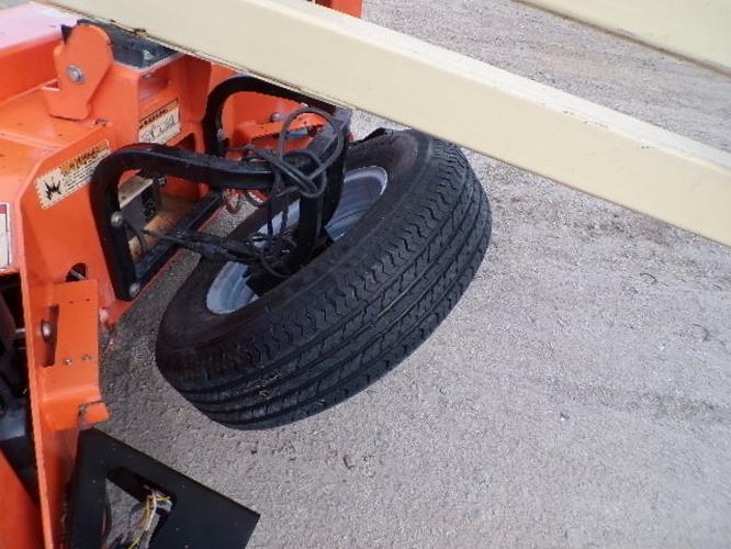 Used 2019 JLG T350 Towable Boom Lift, photo 12