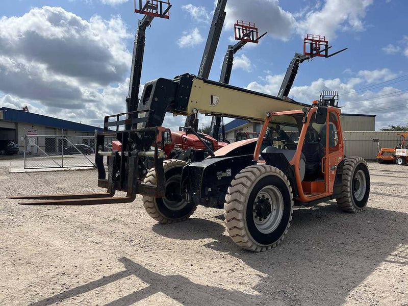 Used 2016 JLG 742 Telehandler Forklift, photo 1