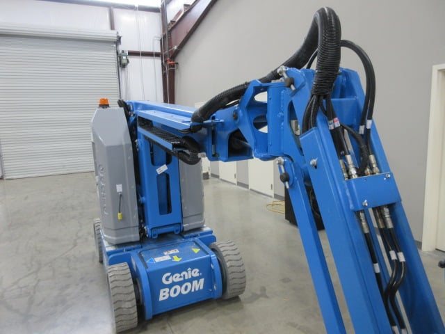New 2026 GENIE Z-30/20N RJ Articulating Boom Lift