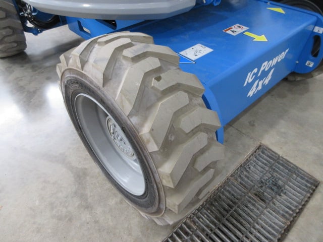 New 2025 GENIE Z-34/22 RT Articulating Boom Lift