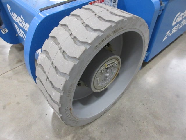 New 2026 GENIE Z-30/20N RJ Articulating Boom Lift