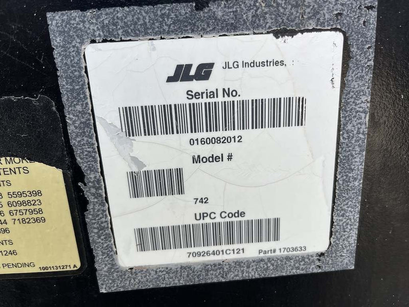 Used 2016 JLG 742 Telehandler Forklift, photo 18