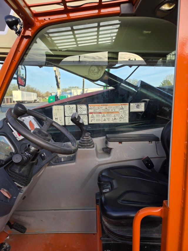 Used 2019 JLG 1055 Telehandler Forklift