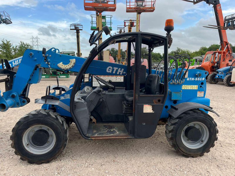 Used 2019 GENIE GTH-5519 Telehandler Forklift, photo 14