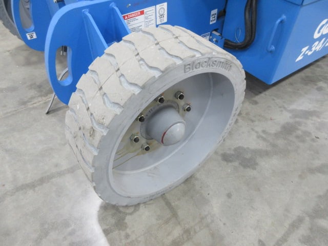 New 2026 GENIE Z-34/22N Articulating Boom Lift