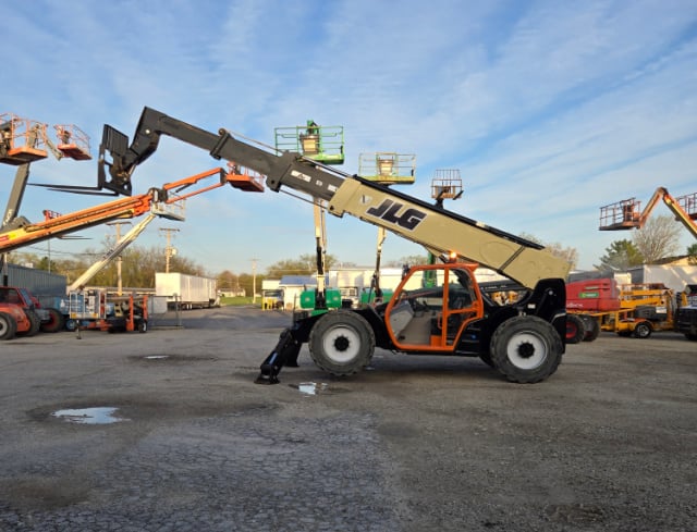 Used 2019 JLG 1055 Telehandler Forklift