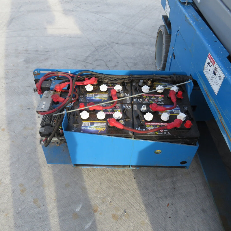 Used 2019 GENIE GS-2632 Scissor Lift, photo 16