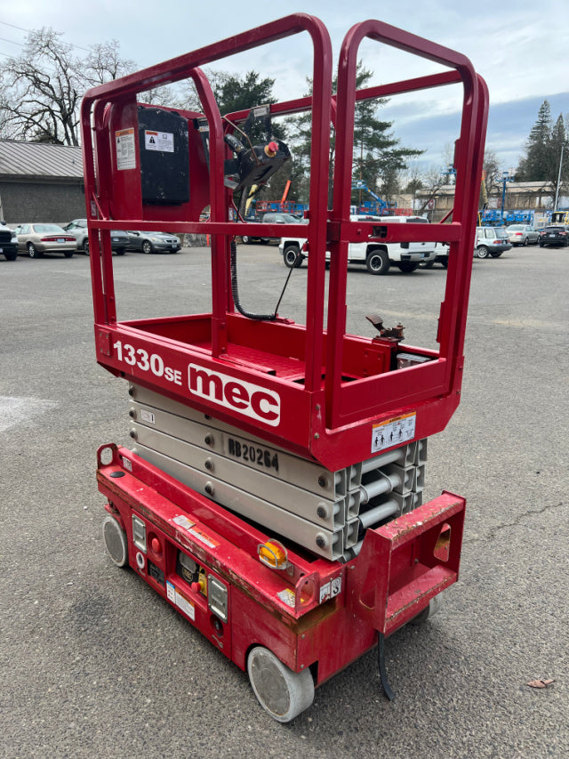 Used 2019 MEC 1330 SE Scissor Lift