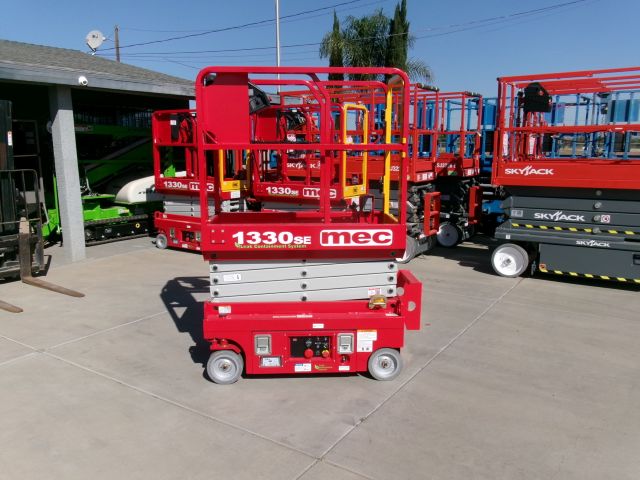 New 2026 MEC 1330 SE Scissor Lift