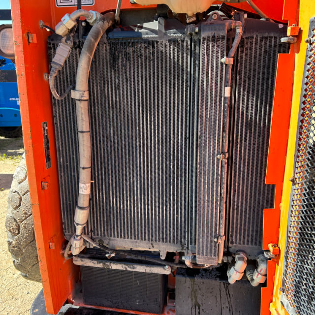 Used 2016 SKYTRAK 8042 Telehandler Forklift