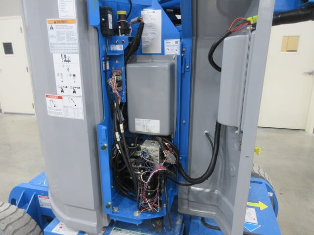 New 2026 GENIE Z-30/20N RJ Articulating Boom Lift