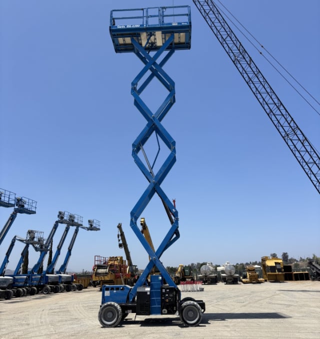 Used 2022 GENIE GS-4390 RT Scissor Lift