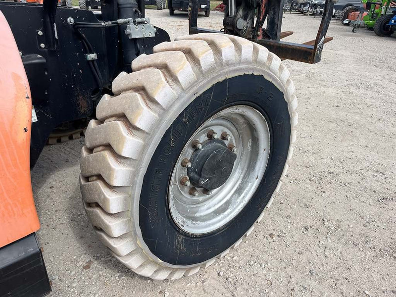 Used 2016 JLG 742 Telehandler Forklift, photo 9