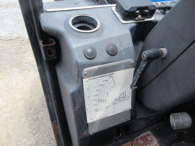 Used 2017 GENIE GTH-5519 Telehandler Forklift