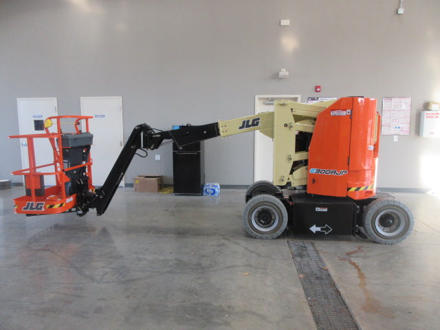 New 2025 JLG E300AJP Articulating Boom Lift