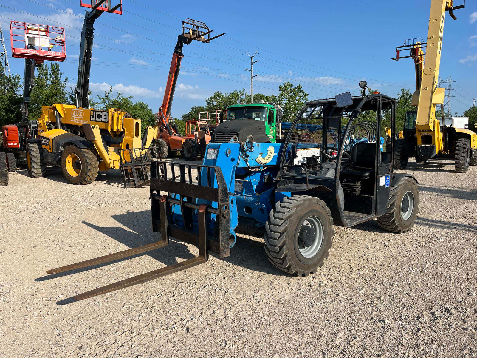 Used 2019 GENIE GTH-5519 Telehandler Forklift