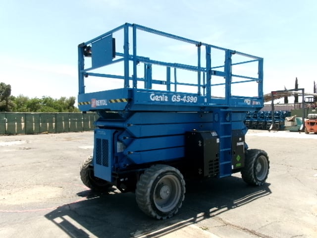 Used 2022 GENIE GS-4390 RT Scissor Lift