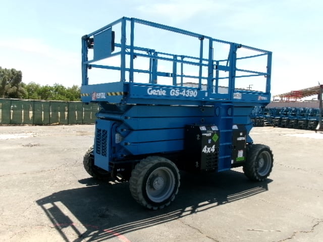 Used 2022 GENIE GS-4390 RT Scissor Lift