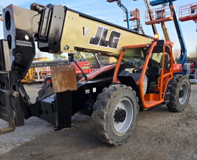 Used 2019 JLG 1055 Telehandler Forklift