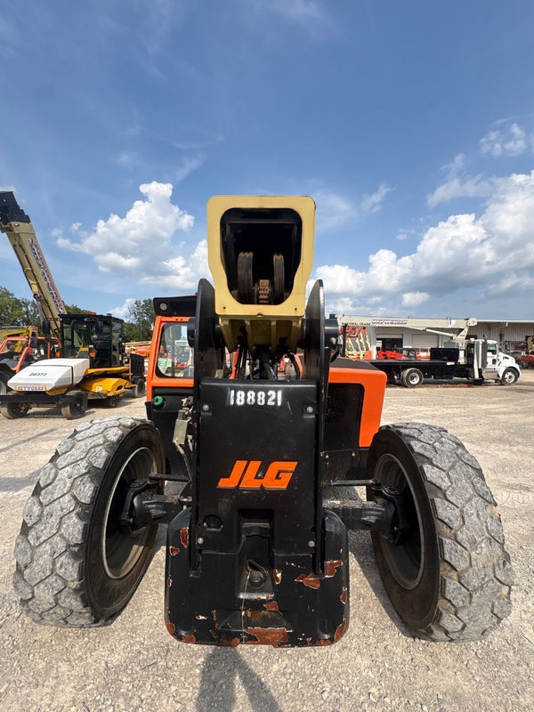 Used 2021 JLG 742 Telehandler Forklift, photo 2