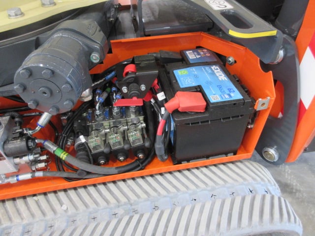 New 2026 JLG X600AJ Tracked-Drive Boom Lift