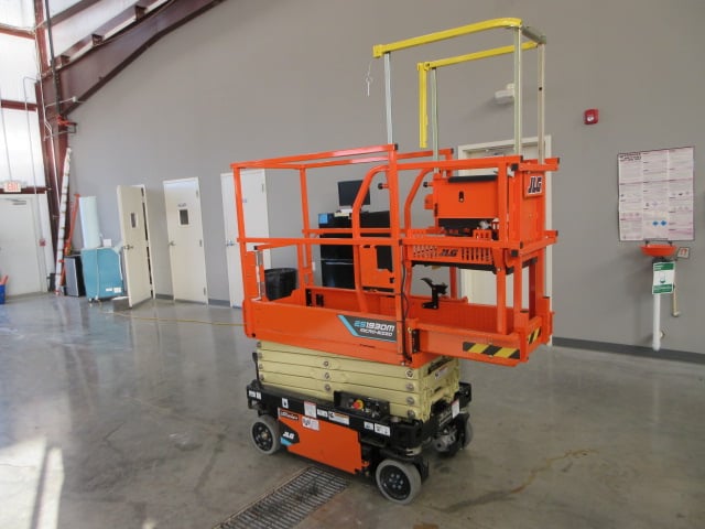 New 2026 JLG ES1930M Scissor Lift