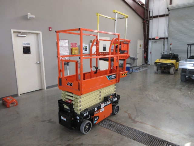 New 2026 JLG ES1930M Scissor Lift