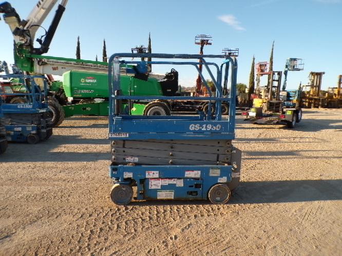 Used 2019 GENIE GS-1930 Scissor Lift, photo 4