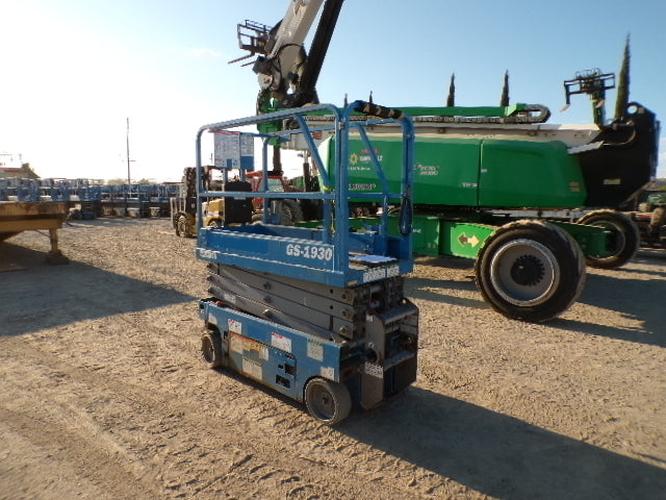 Used 2018 GENIE GS-1930 Scissor Lift, photo 3