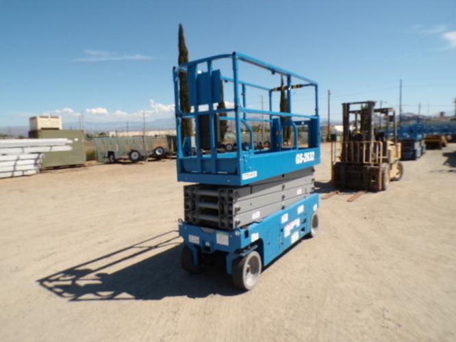 Used 2019 GENIE GS-2632 Scissor Lift, photo 5